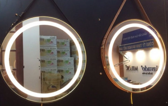 Gương Phòng Tắm Gắn LED – GPT 04